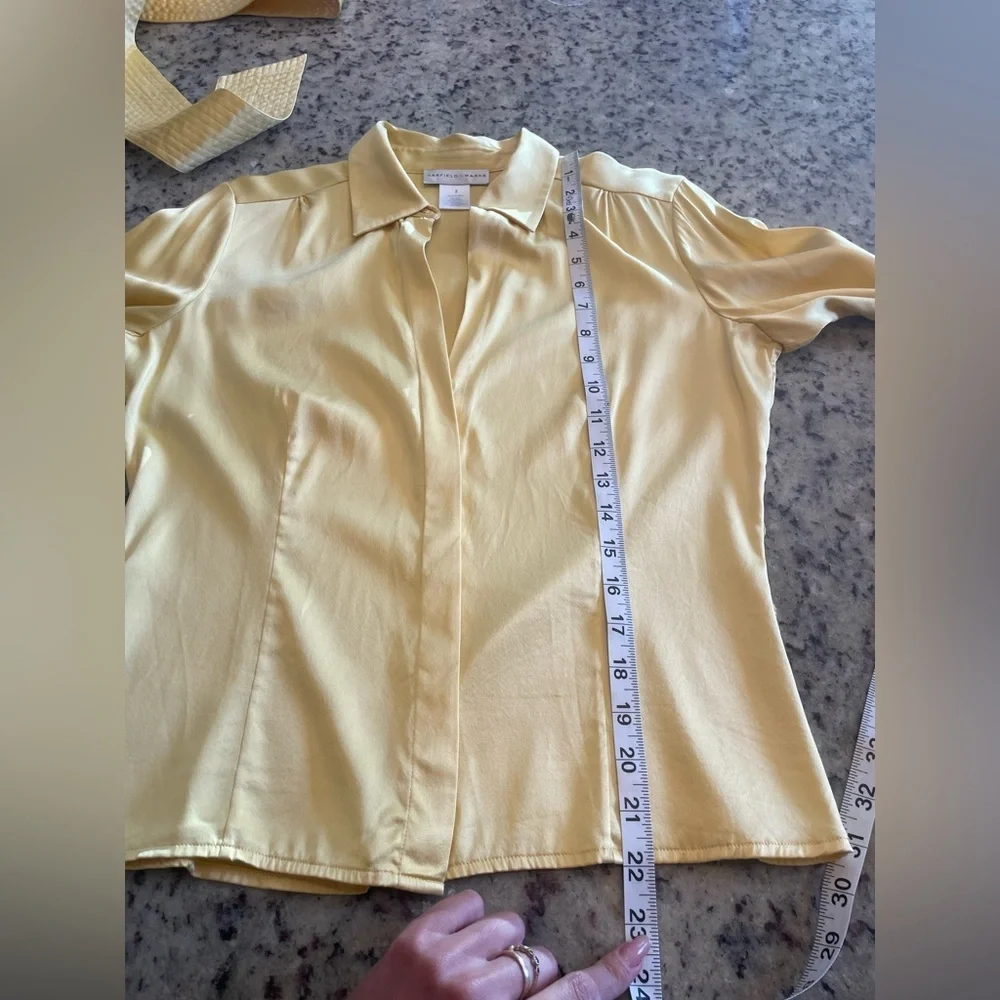 Women’s silk Garfield and marks Nordstrom royal yellow top size 2 - Picture 6 of 7